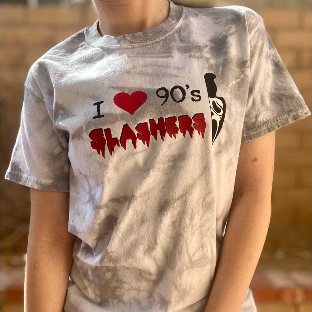 BRAND NEW W/Tags 90s Slashers Halloween TSHIRT + FREE GIFT